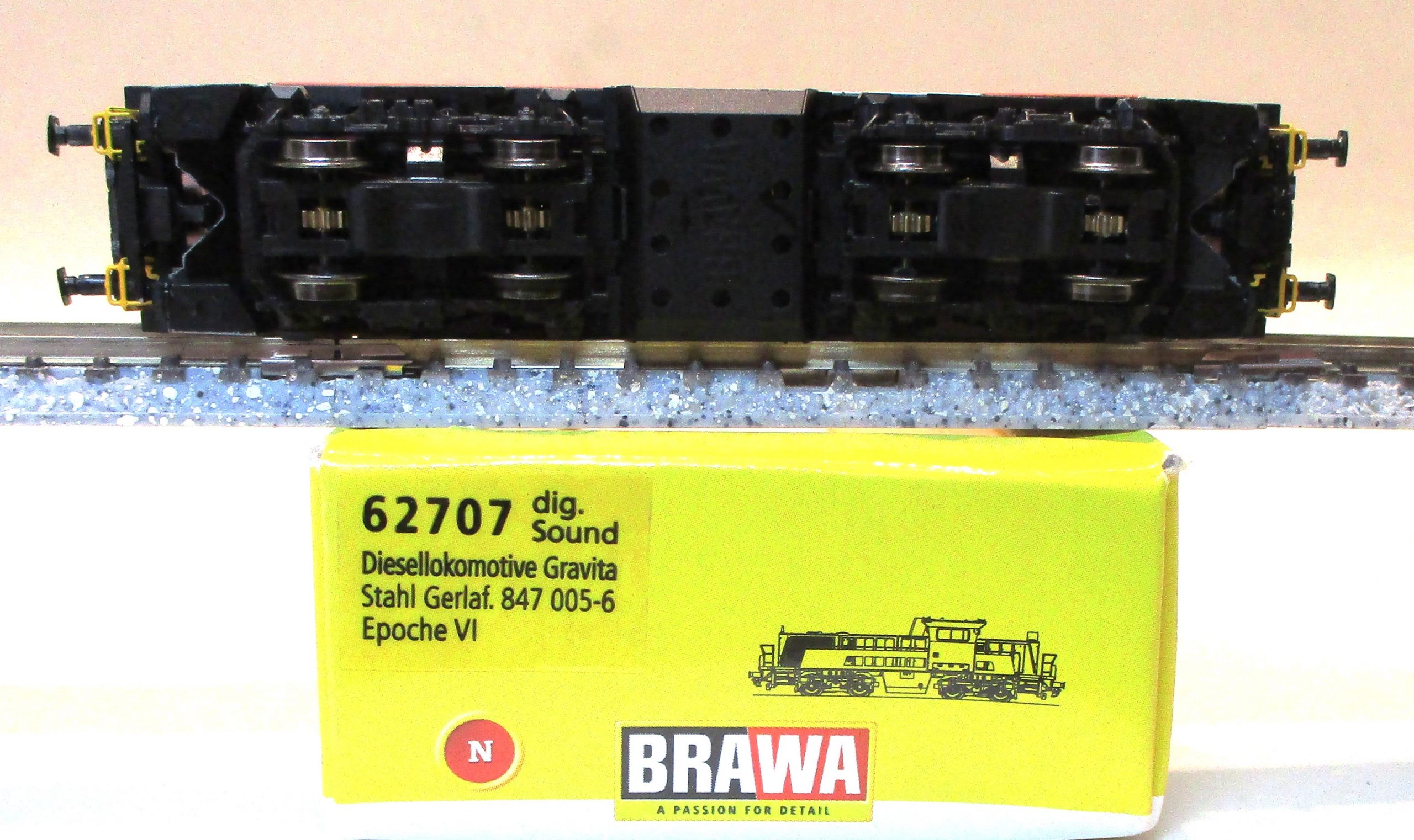 Brawa 62707 Diesellok BR847.005/Gravita Stahl-6 rot SOUND – Bild 2