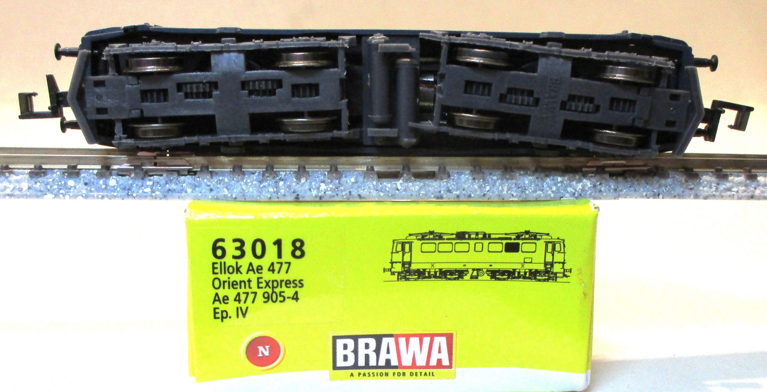 Brawa 63018 Ellok BR Ae477.905 Orient-Express blau DCC – Bild 2