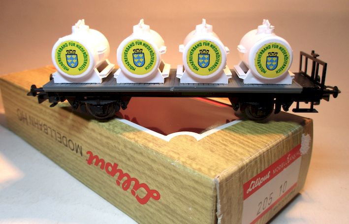 Liliput 20510 Behältertragwagen/2-achsig Molkereiverband ÖBB-3