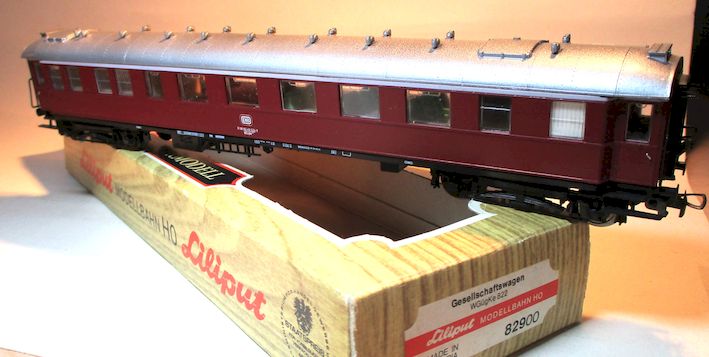 Liliput 82900 Gesellschaftswagen/4-achsig WGügke DB-4 rot
