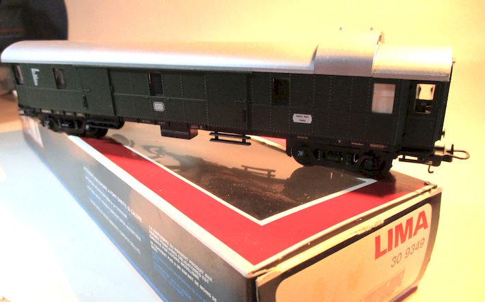 Lima 309349 Packwagen/4-achsig 'Hecht' DB-3 grün