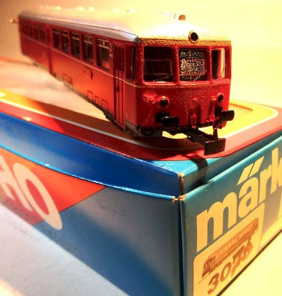 Märklin 3076  Akkutriebwagen BR ETA515 rot DB-4 ANALOG