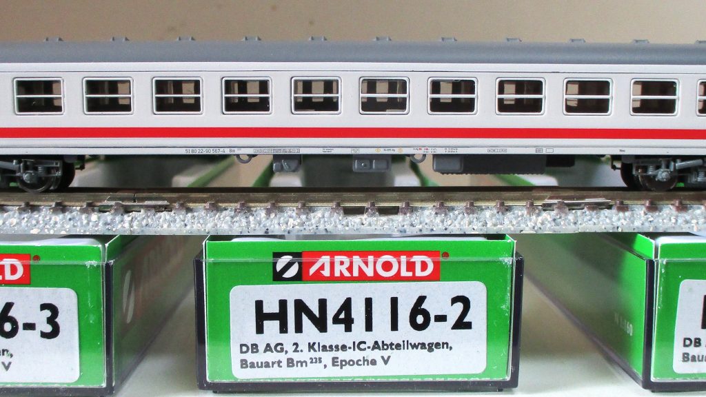 Arnold 4116 IC-Wagenset DB-5 2xweiß + 1xrot/weiß DBAG-5