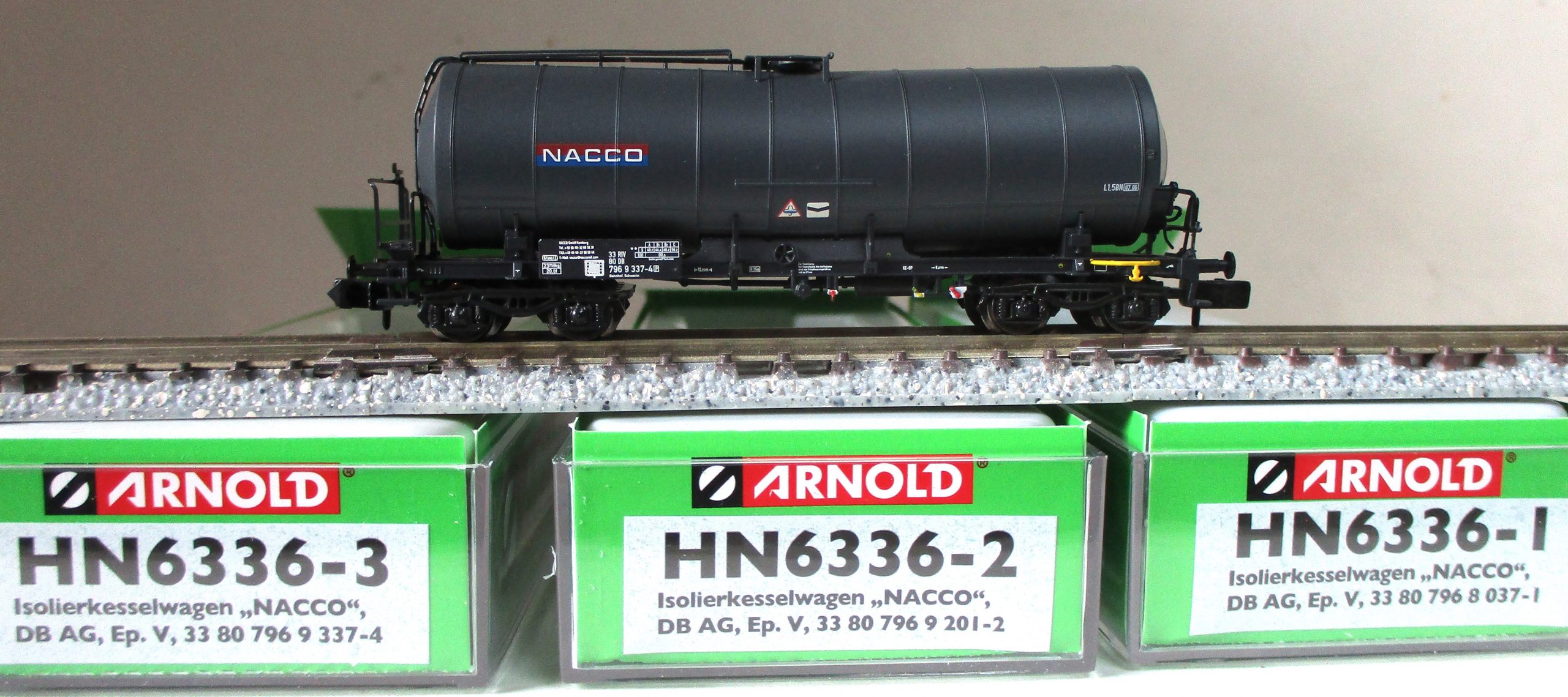 Arnold 6336 Iso-Kesselwagen-Set/4.achs. DB-4 3-tlg. – Bild 3