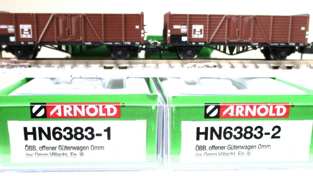 Arnold 6383 Güterwagen-Paar/2-achsig off. VILLACH ÖBB-3