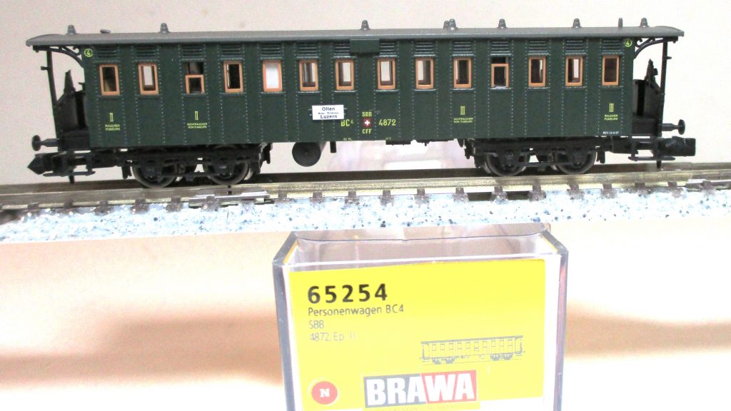 Brawa 65254 Historischer Personenwagen/4-achs. BC4 grün SBB-2