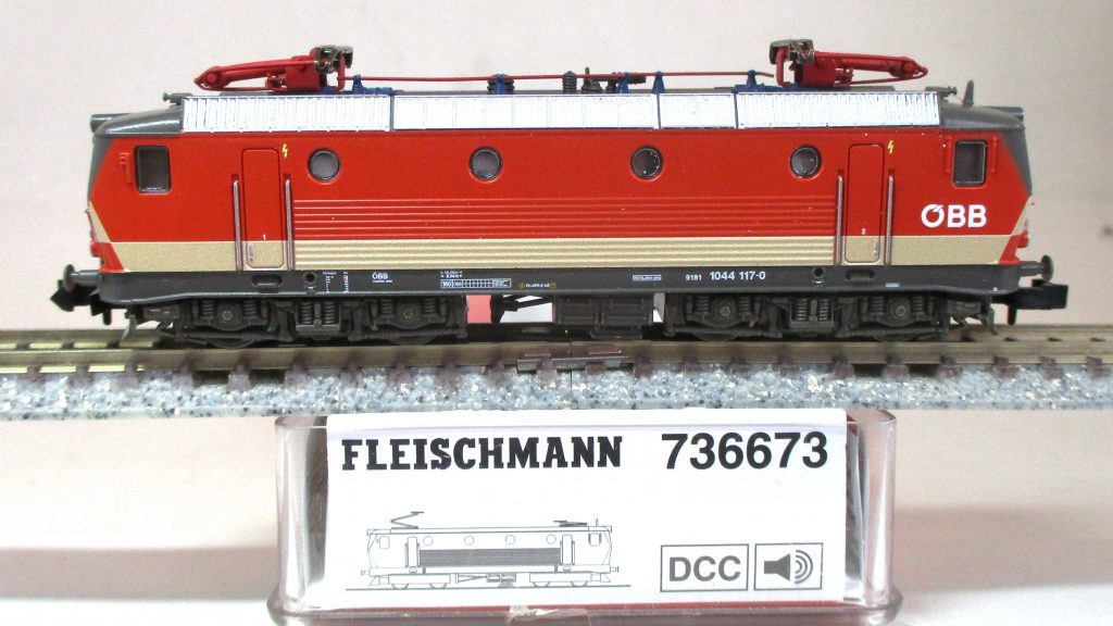 Fleischmann 736673 Ellok BR1064.117 ÖBB-4 orange SOUND