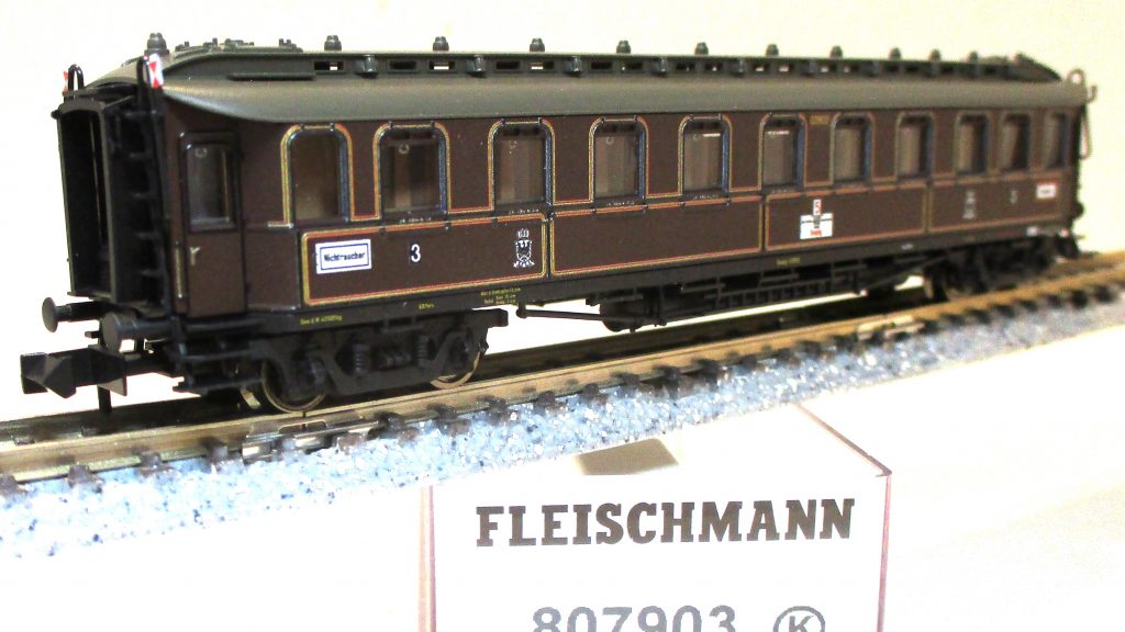 Fleischmann  807903  Schnellzugwagen/4-achs. C4ü 3.Klasse braun K.P.E.V.