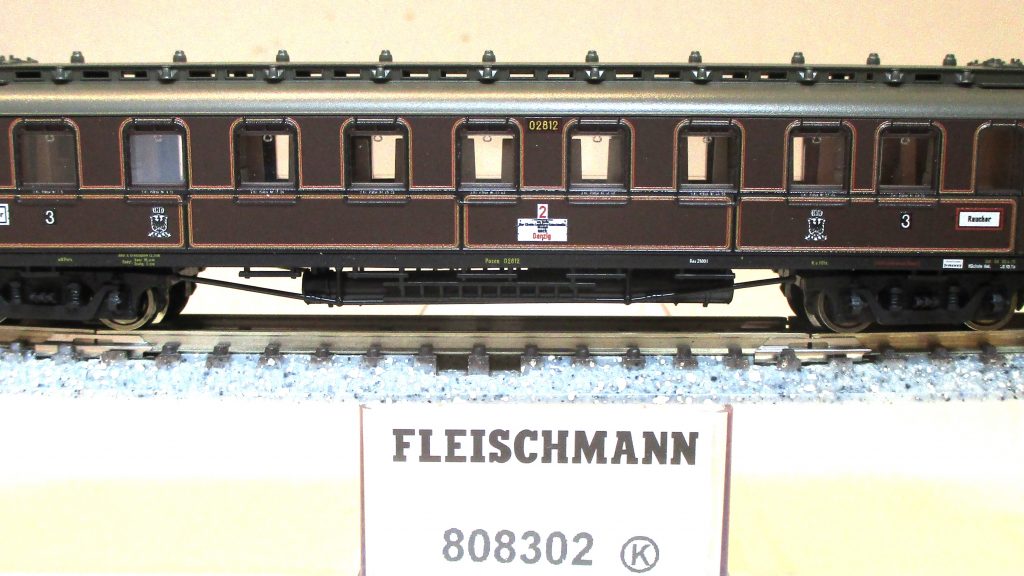 Fleischmann  808302  Schnellzugwagen/4-achs. C4ü 3.Klasse braun K.P.E.V.