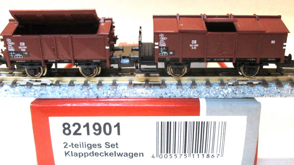 Fleischmann  821901  Klappdeckelwagen-Paar/2-achs. braun DB-3