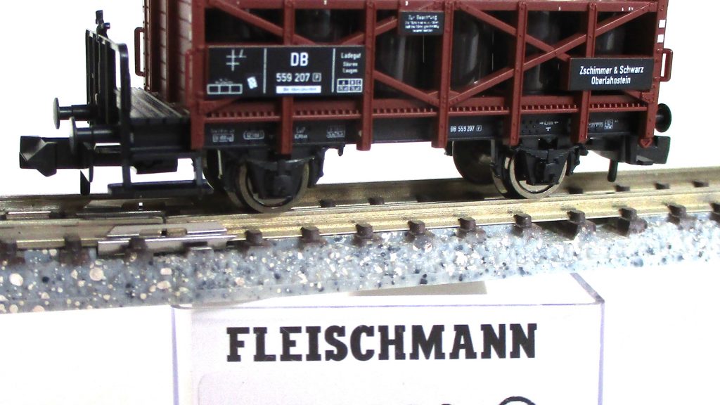 Fleischmann  822206  Säuretopfwagen/2-achs./BrB 'Zschimmer & Schwarz' DB-3