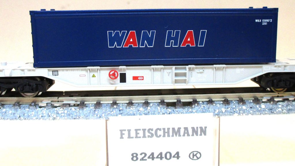 Fleischmann  824404  Containertragwagen/4-achs.  SBB-6 mit 'WAN HAI' 40ft. Container