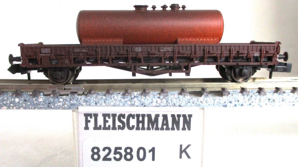Fleischmann  825801  Niederbordwagen/2-achs. Klms440 braun DB-4 beladen mit Ölkessel