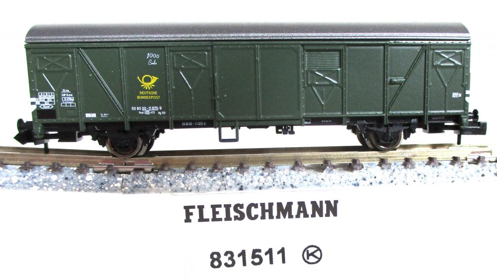 Fleischmann  831511  Gedeckter Güterwagen/2-achs. Post 2ss-t/13 grün DBP-4