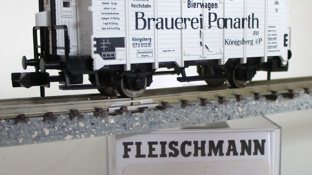 Fleischmann  834604  Bier-Kühlwagen/2-achs./BrH 'Brauerei Ponarth' weiß DRG