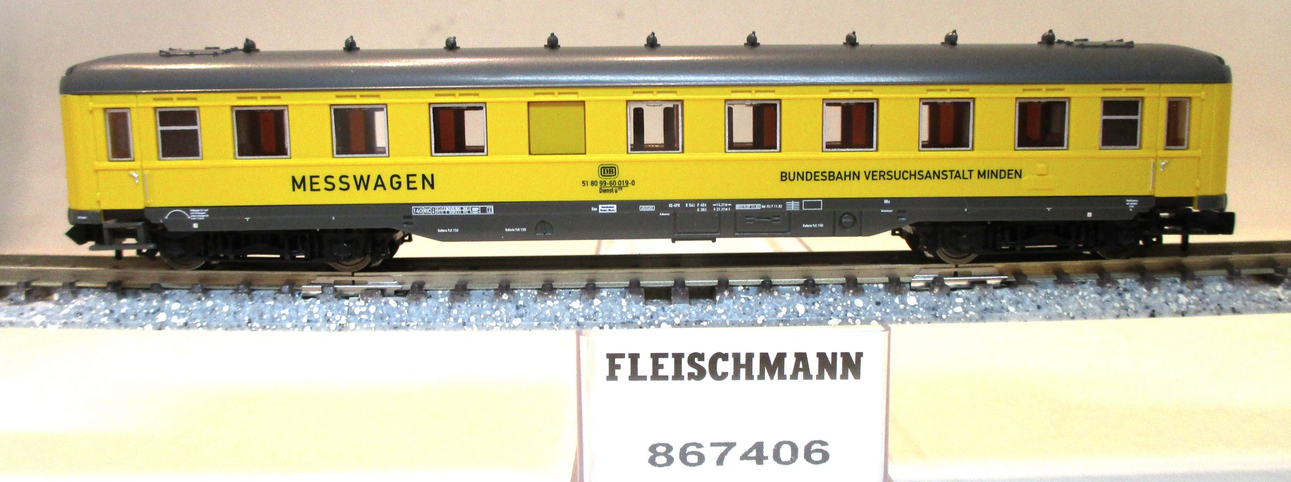 Fleischmann 867406 Schürzen-Messwagen 'Bundesbahn Versuchsanstalt Minden' gelb DB-4