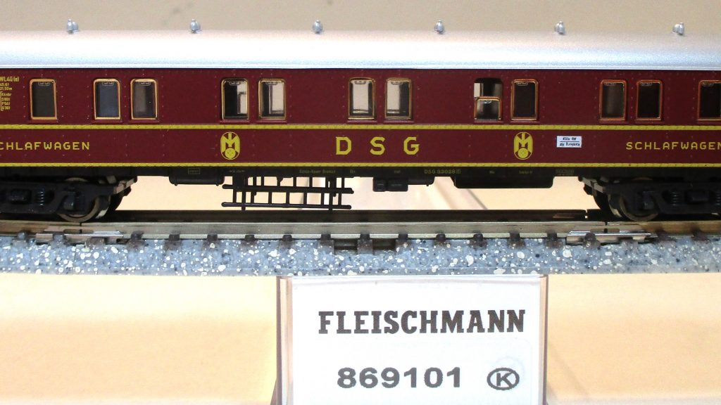 Fleischmann  869101  Schlafwagen (Hechtwagen) WL4ü-21 rot DSG/DB-3