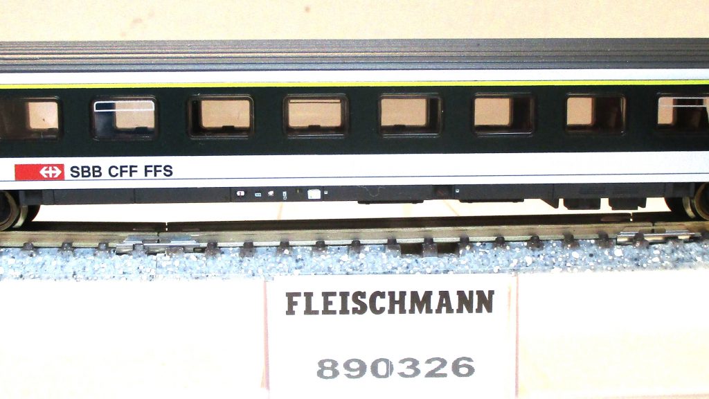 Fleischmann  890326  EW-IV Reisezugwagen 1. Klasse grau/schwarz SBB-5