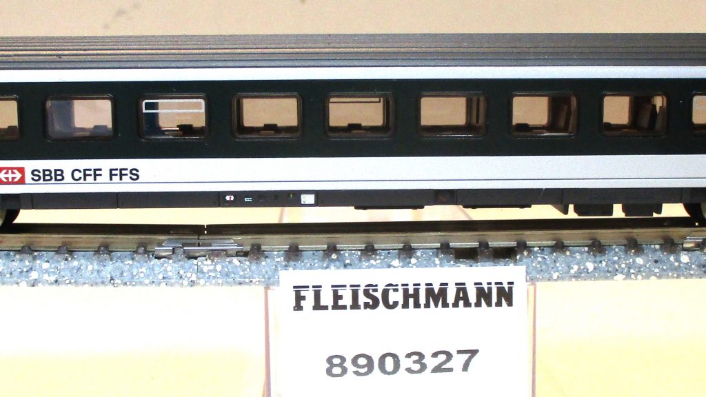 Fleischmann  890327  EW-IV-Reisezugwagen 2. Klasse grau/schwarz SBB-5