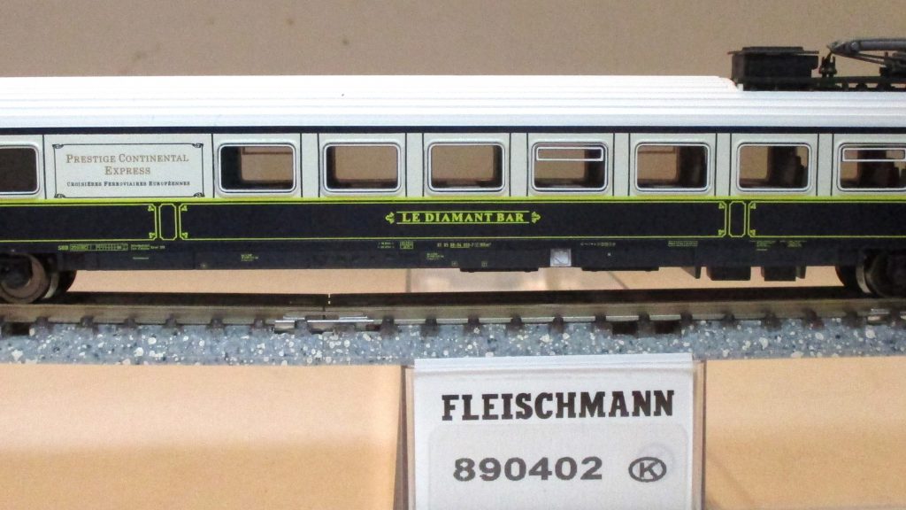 Fleischmann  890402  Salonwagen/4-achs. Privat(Schweiz) blau/weiß Ep.5/6