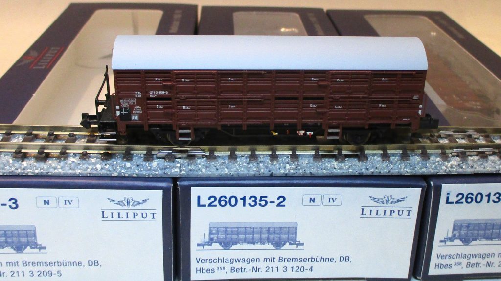 Liliput  260135  Verschlagwagen-Set/2-achs. braun DB-4 3-tlg.