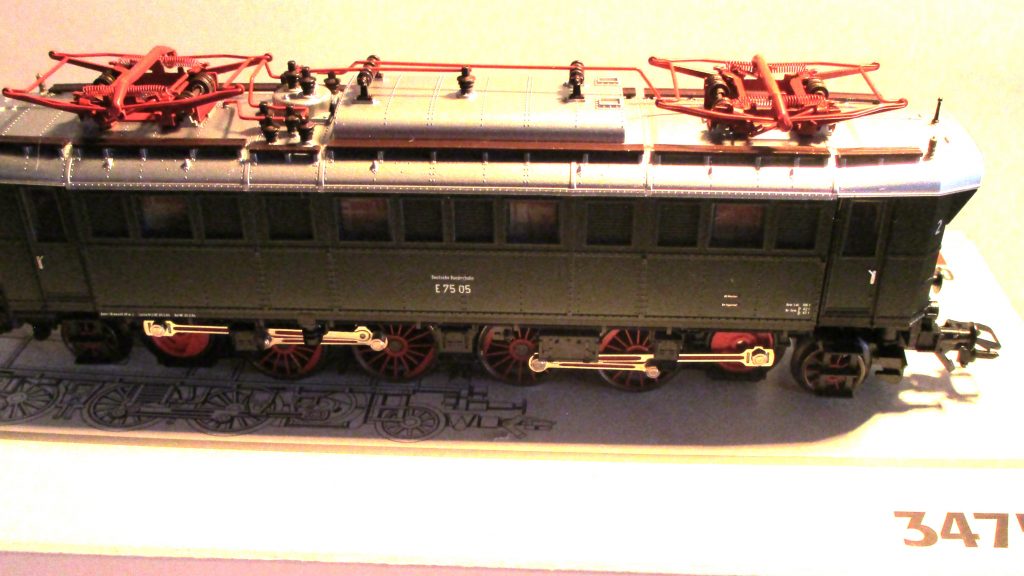 Märklin 34750 Ellok BR E75.05 DB-3 grün DELTA