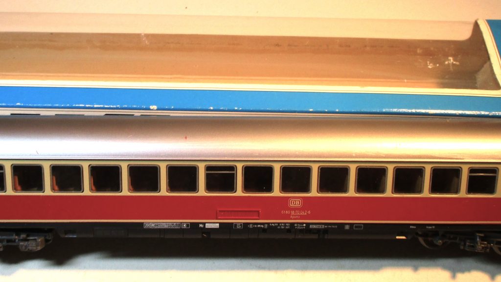 Märklin 4096 TEE-Großraumwagen Apmz 1.Kl. rot DB-4
