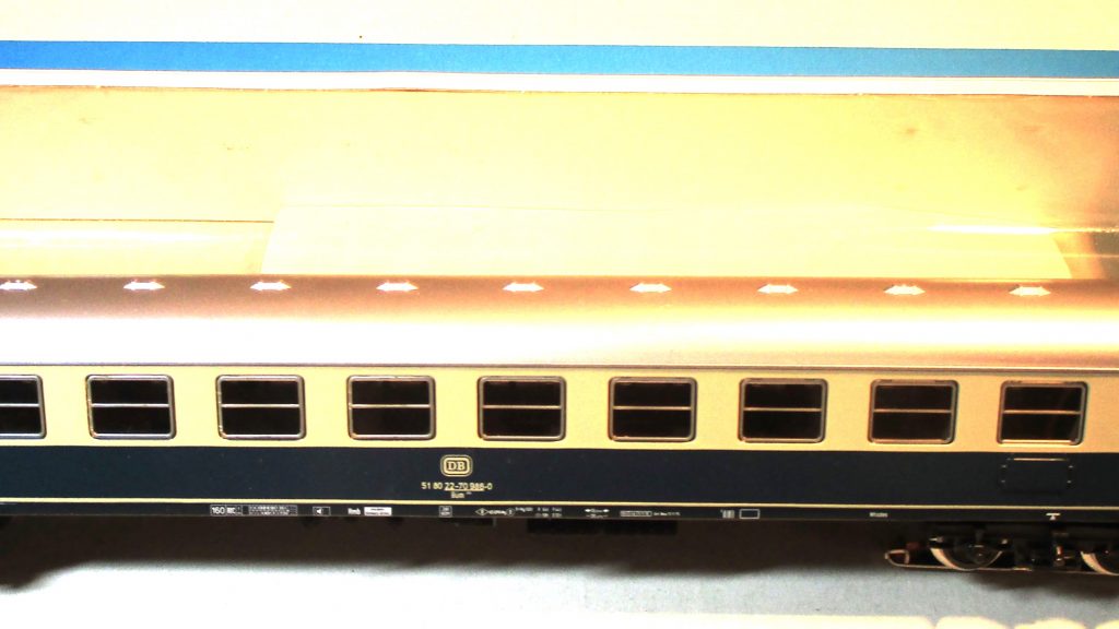Märklin 4154 D-Zugwagen Büm-234 2.Kl. beige/türkis DB-4 mit Schlußlicht