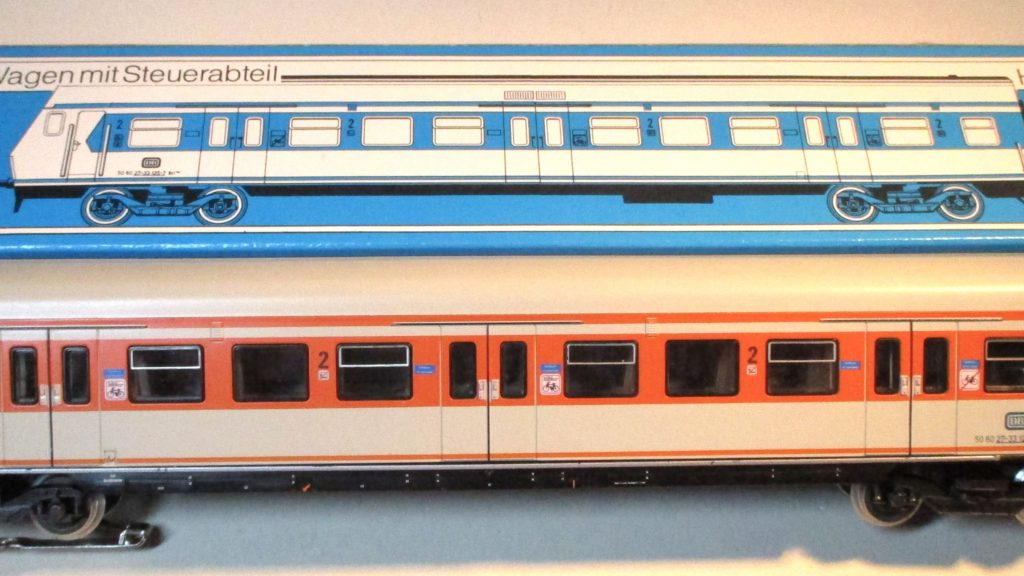 Märklin 4185 S-Bahn Steuerwagen Bxf-796.1 orange/grau DB-4 mit Lichtwechsel