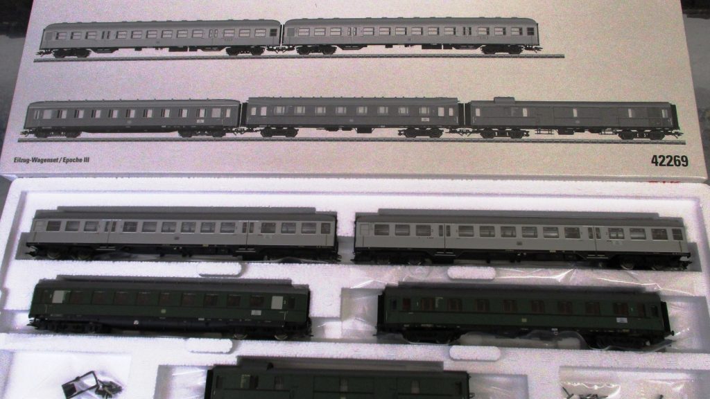Märklin 42269 Eilzugwagen-Set DB-3 5-tlg.