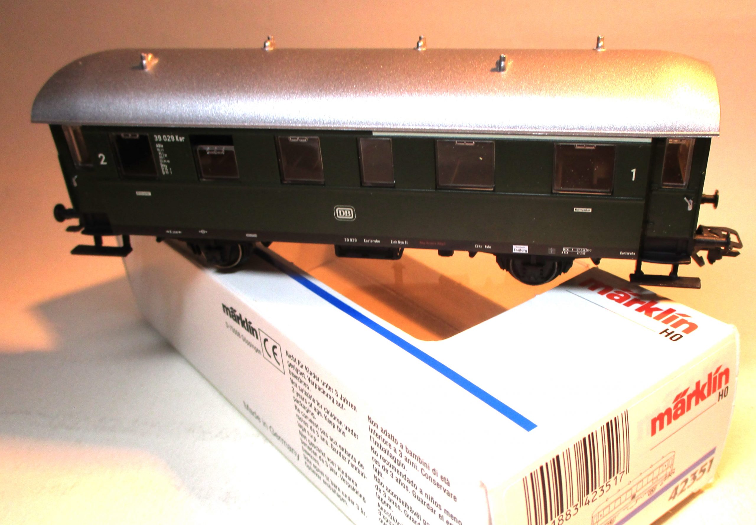 Märklin 42351 Personenwagen/2-achs. ABie 34 grün DB-3