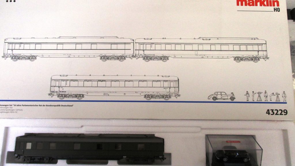 Märklin 43229 Schürzenwagen-Set 'Adenauer' DB-3 3-tlg.
