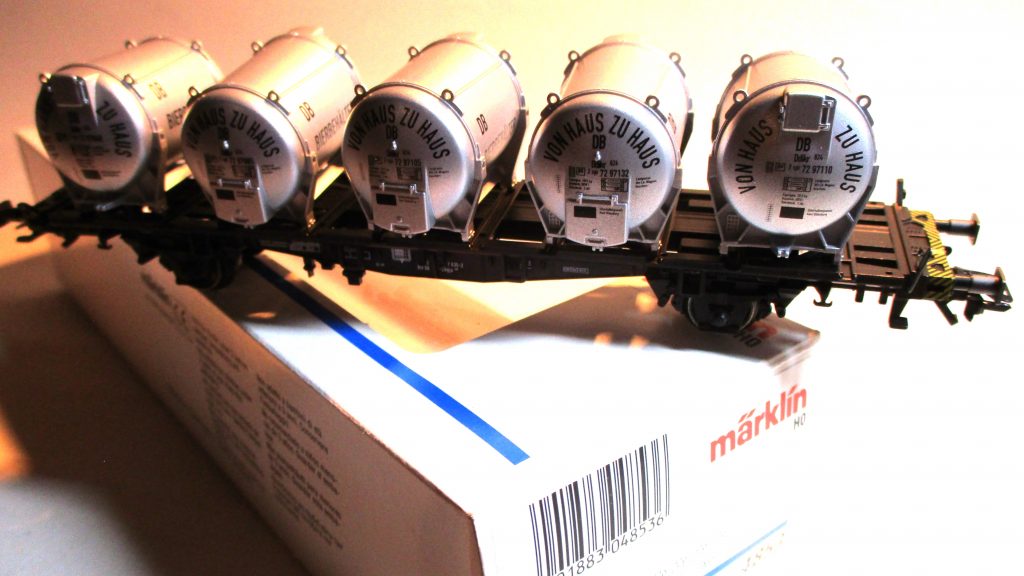 Märklin 4853 Kugelbehältertragwagen/2-achs. 'von Haus zu Haus' DB-4 mit 5-Behältern