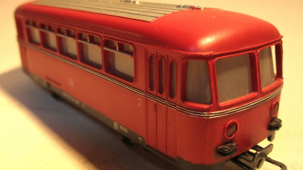 Märklin 4018 Schienenbus-Beiwagen VB142 rot DB-3