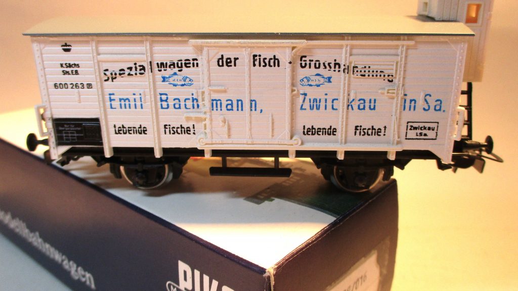 Piko 5-6438-016 Kühlwagen/2-achs./BrH weiß SACHSEN Ep-1