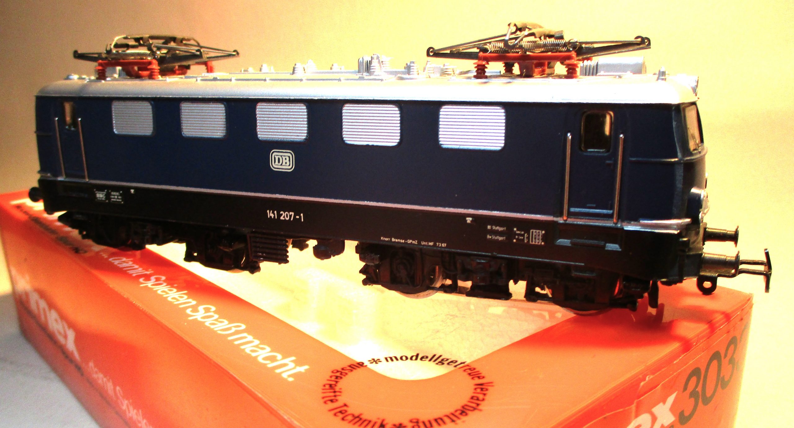 Primex 3033 Ellok BR141.207 blau DB-4 ANALOG