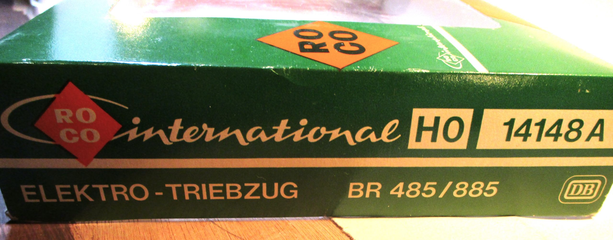 Roco 14148 Elektro-Triebzug BR485/885 rot DB-4 2-tlg. für Märklin-ANALOG – Bild 2