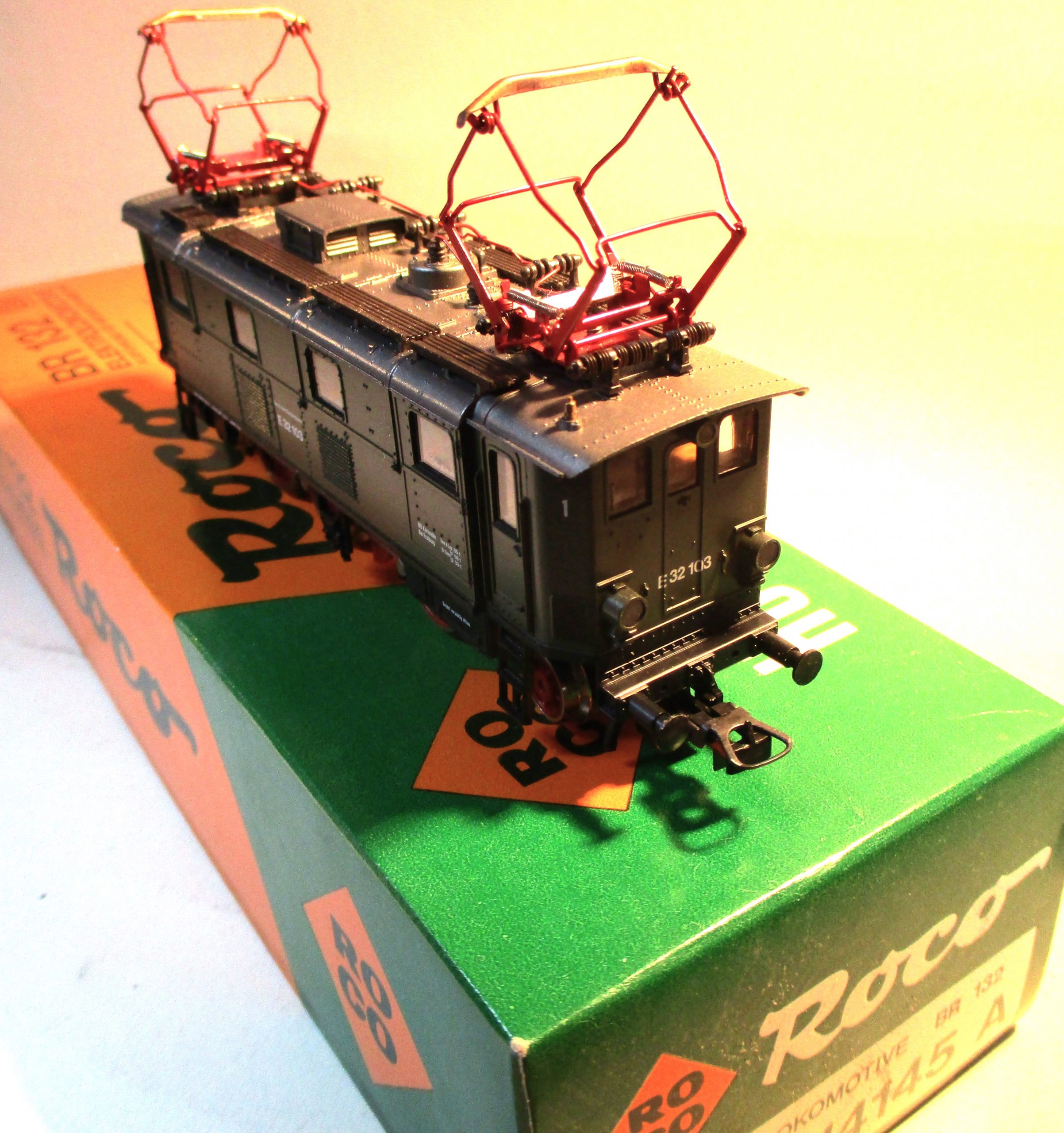 Roco 43917 Ellok BR E32.103 grün DB-3 für Märklin-ANALOG