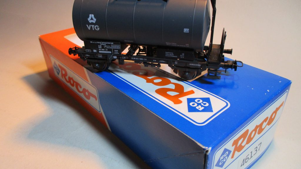 Roco 46137 Kesselwagen/2-achs. VTG/DB-4