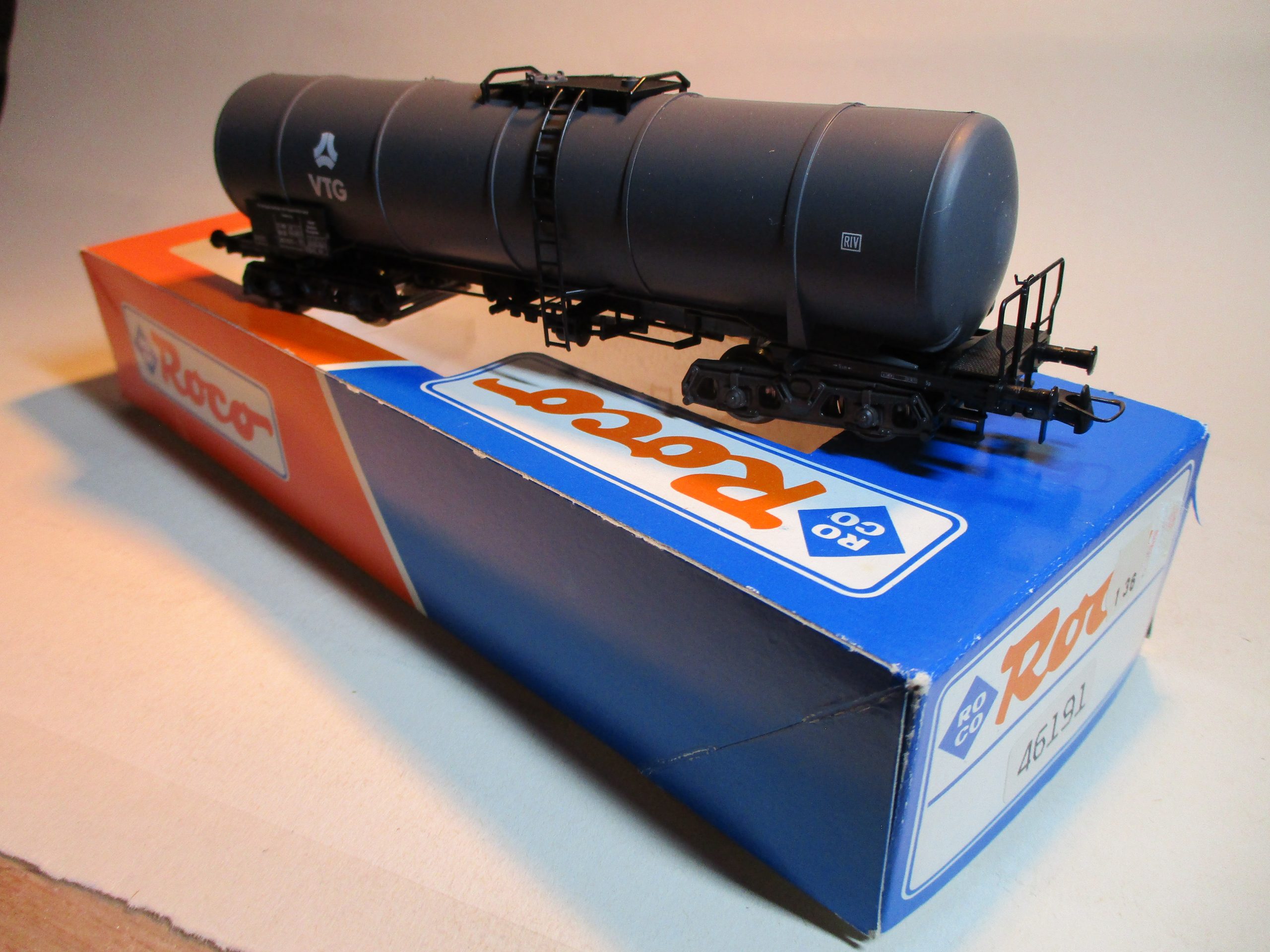 Roco 46191 Kesselwagen/4-achs. VTG/DB-4