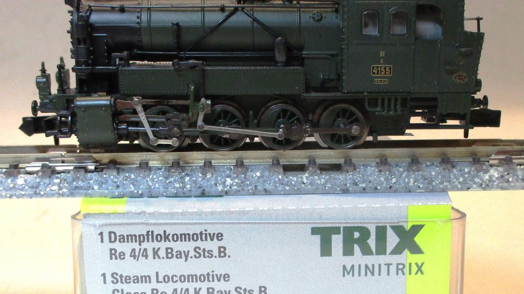 Minitrix 12265 Dampflok BR Re4/4 (92) KPEV grün DCC