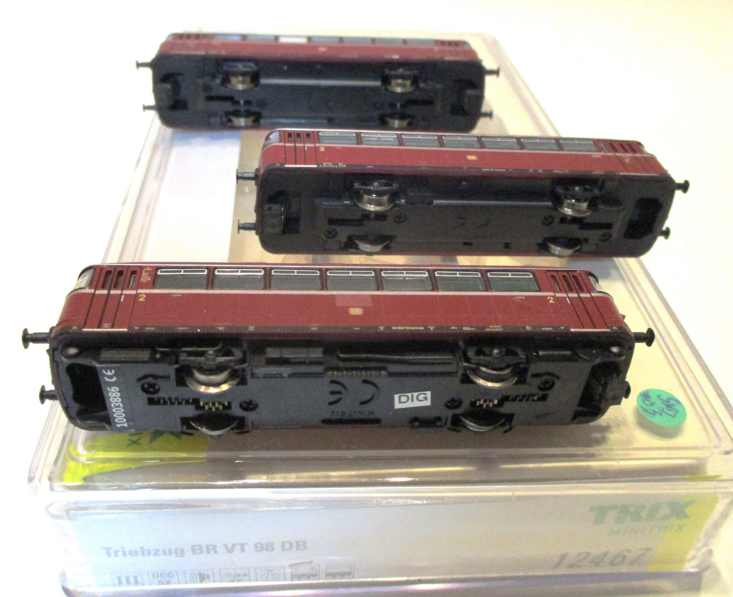 Minitrix 12467 Schienenbus BR VT98 DB-3 rot 3-tlg. SOUND – Bild 2