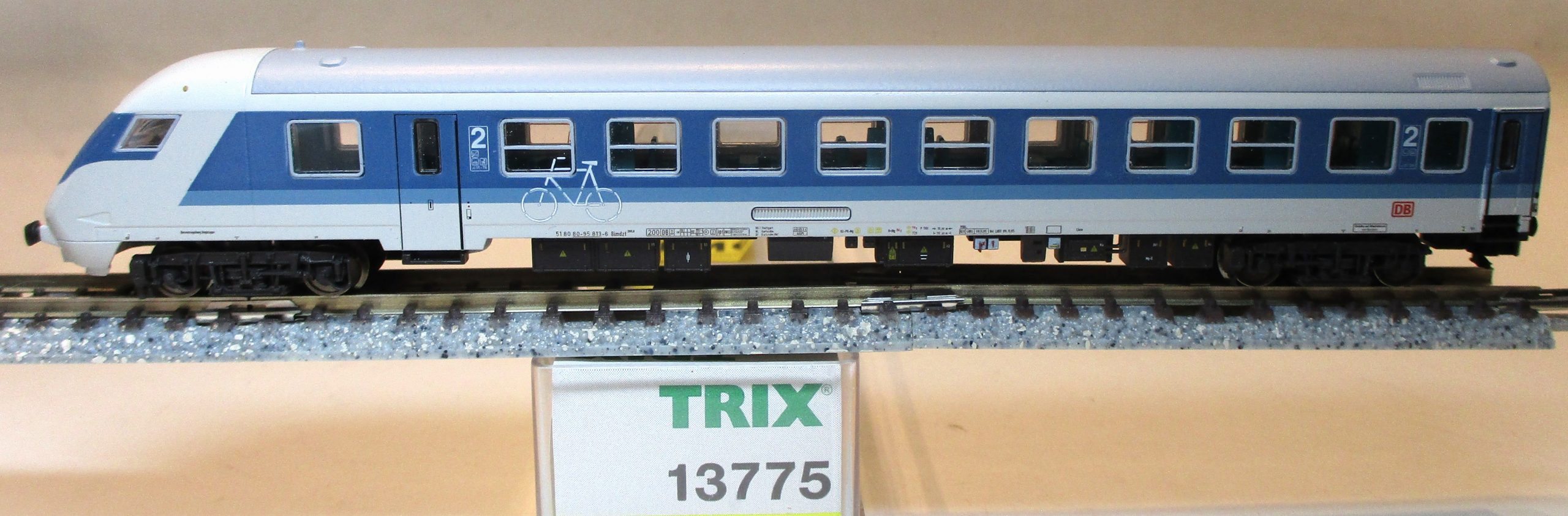 Minitrix 13775 IR-Steuerwagen Bimdzf 2.Klasse/Gepäck blau/grau DBAG-5 mit Lichtwechsel – Bild 3