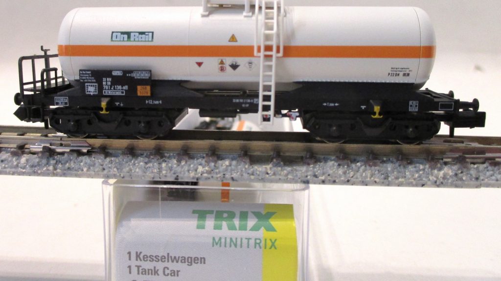Minitrix  15414-05  Kesselwagen/4-achs./BrB 'OnRail' weiß DB-4 #2