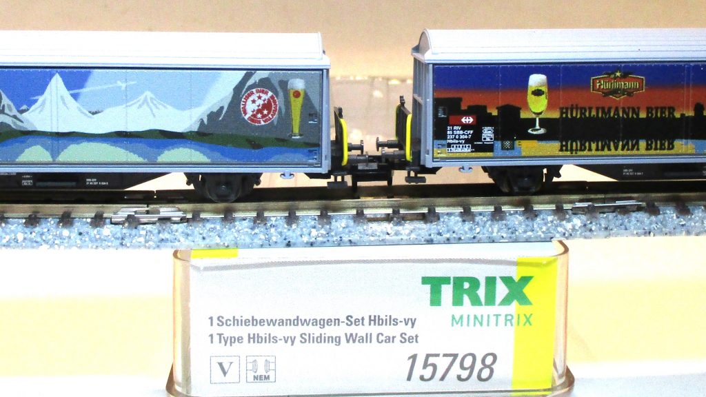 Minitrix  15798  Schiebewandwagen-Paar/2-achs. Habils 'Feldschlösschen' SBB-5 beide Seiten unterschiedlich bedruckt