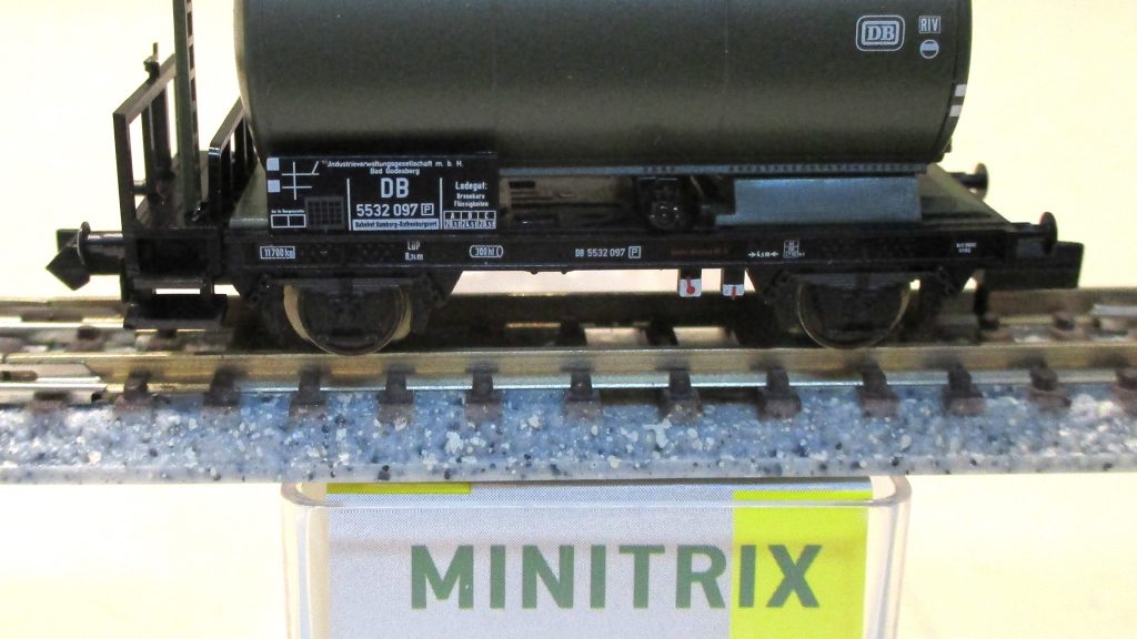 Minitrix  15959  Kesselwagen/2-achs./BrB 'Club-JW-2019 'Industrieverwaltungsgesellschaft-Godesberg' grün DB-4