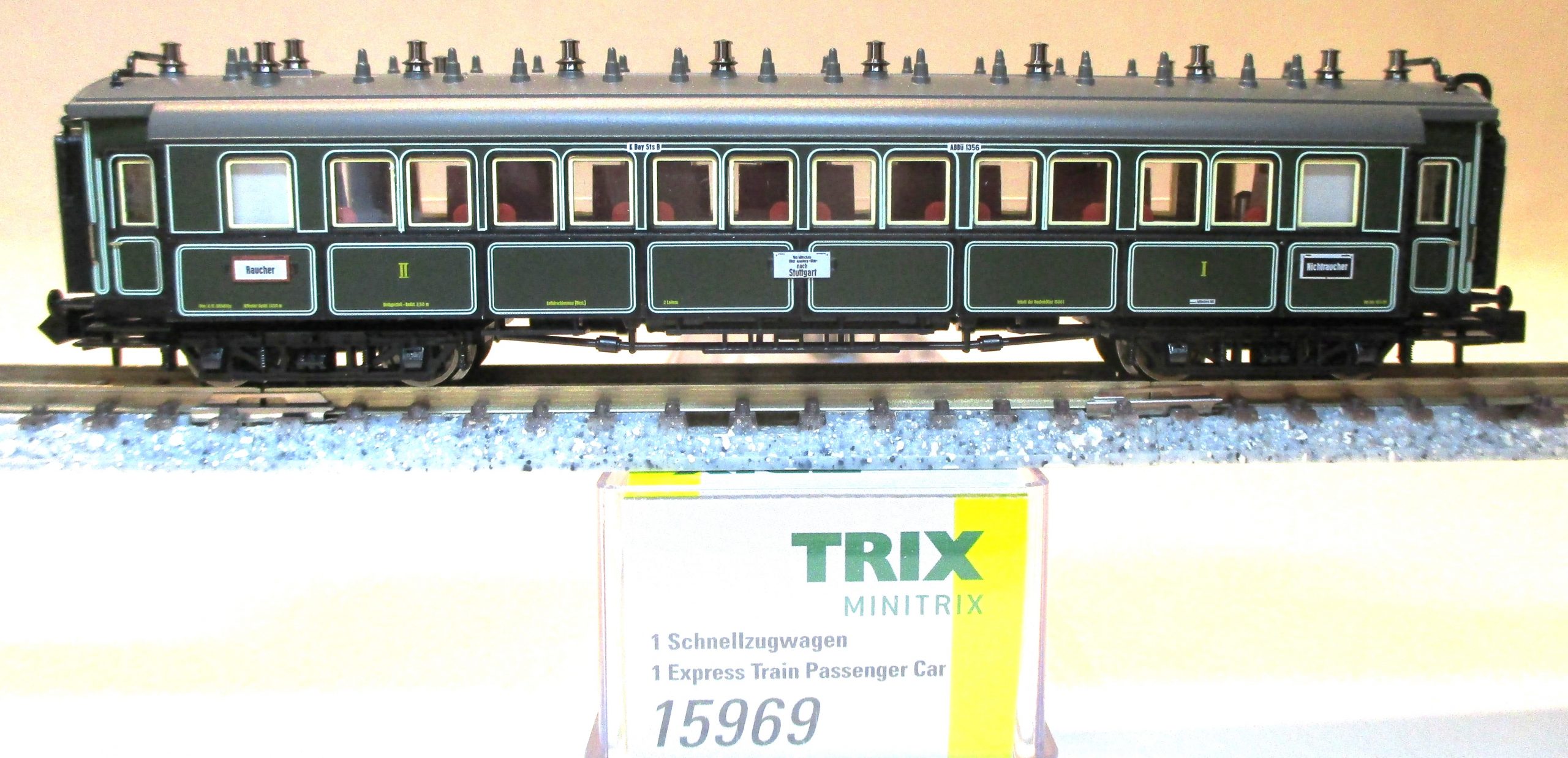 Minitrix 15969 Schnellzugwagen/4-achs. ABBü 1./2.Klasse grün K.Bay.St.B.