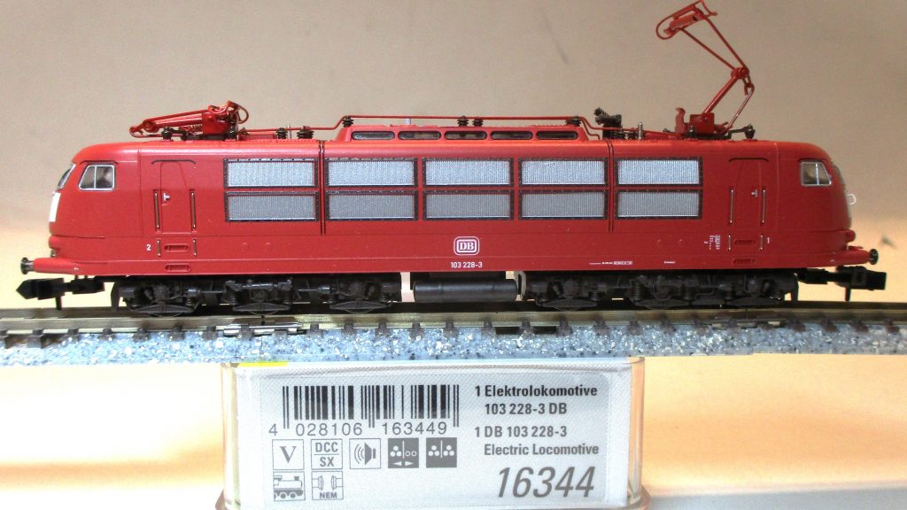 Minitrix 16344 Ellok BR103.228 DBAG rot SOUND