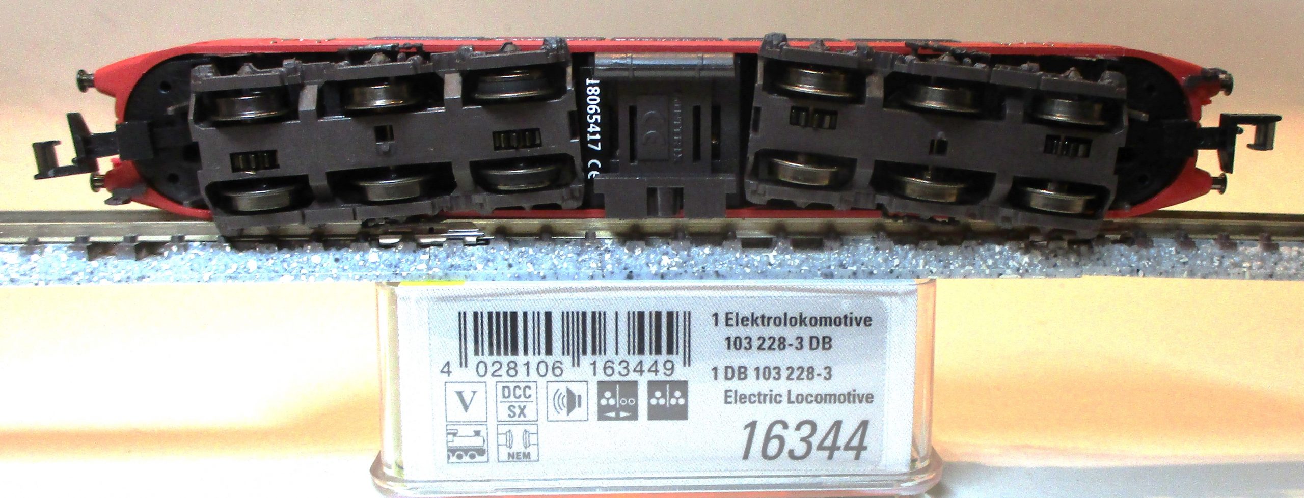 Minitrix 16344 Ellok BR103.228 DBAG rot SOUND – Bild 2