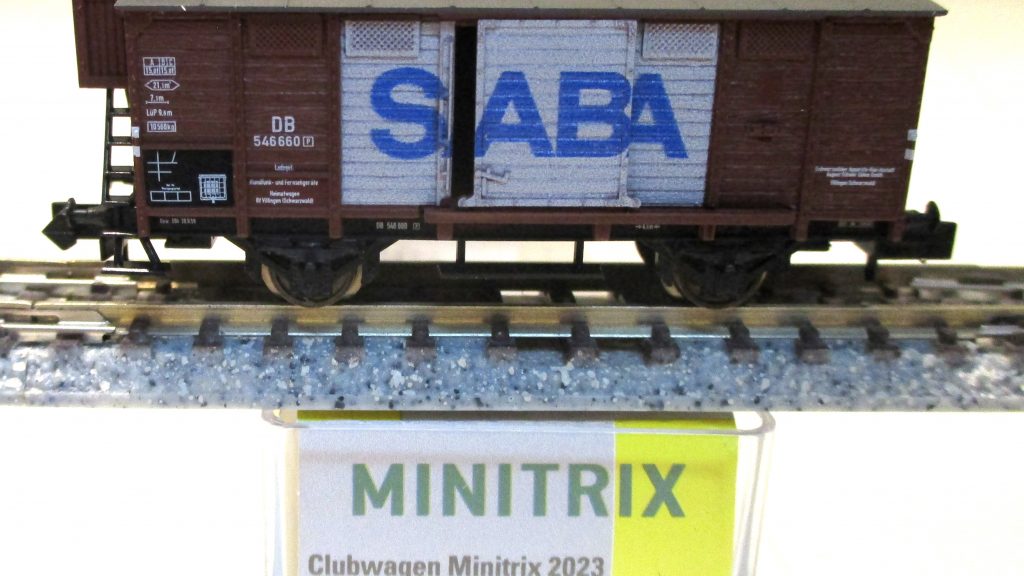 Minitrix 18923 Güterwagen/2-achs./BrH 'Club-JW-2023' 'SABA' braun DB-3